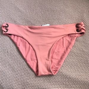 SOLD✅ Roxy - Bikini Swim Bottoms